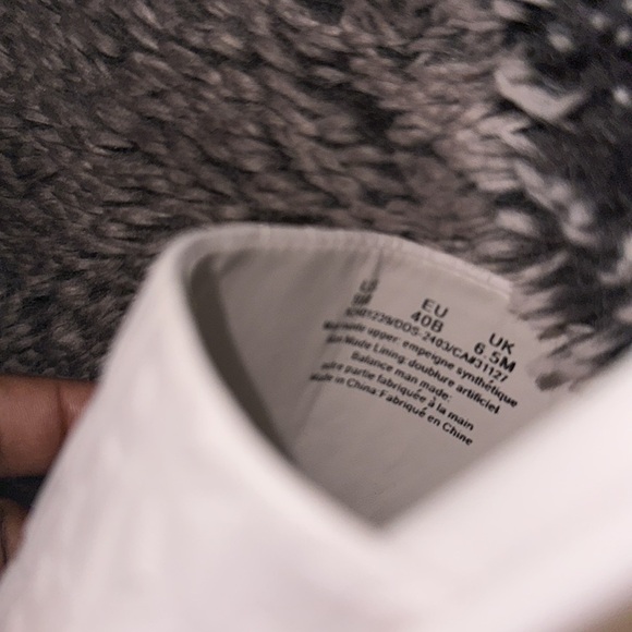 DKNY White Gold Logo Bling Slip On Flat Slides Sandals Size 6.5 - Picture 9 of 12